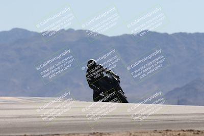 media/Oct-13-2025-Moto Forza (Mon) [[a66d839500]]/3-B Group/Session 4 (Turn 9)/